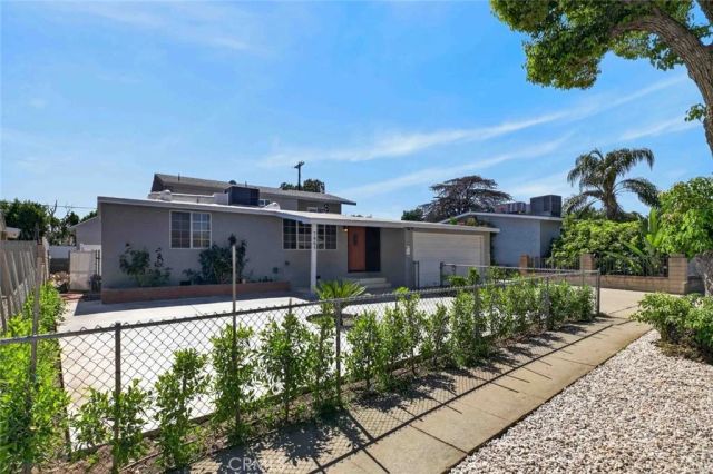 7865 Cantaloupe, Panorama City, CA 91402
