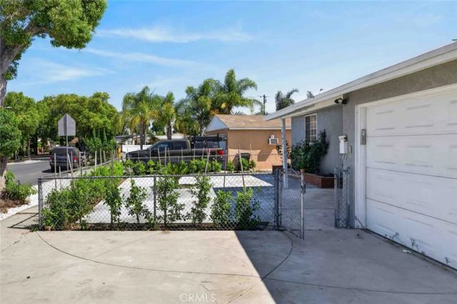 7865 Cantaloupe, Panorama City, CA 91402