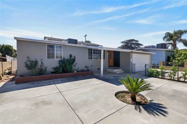7865 Cantaloupe, Panorama City, CA 91402