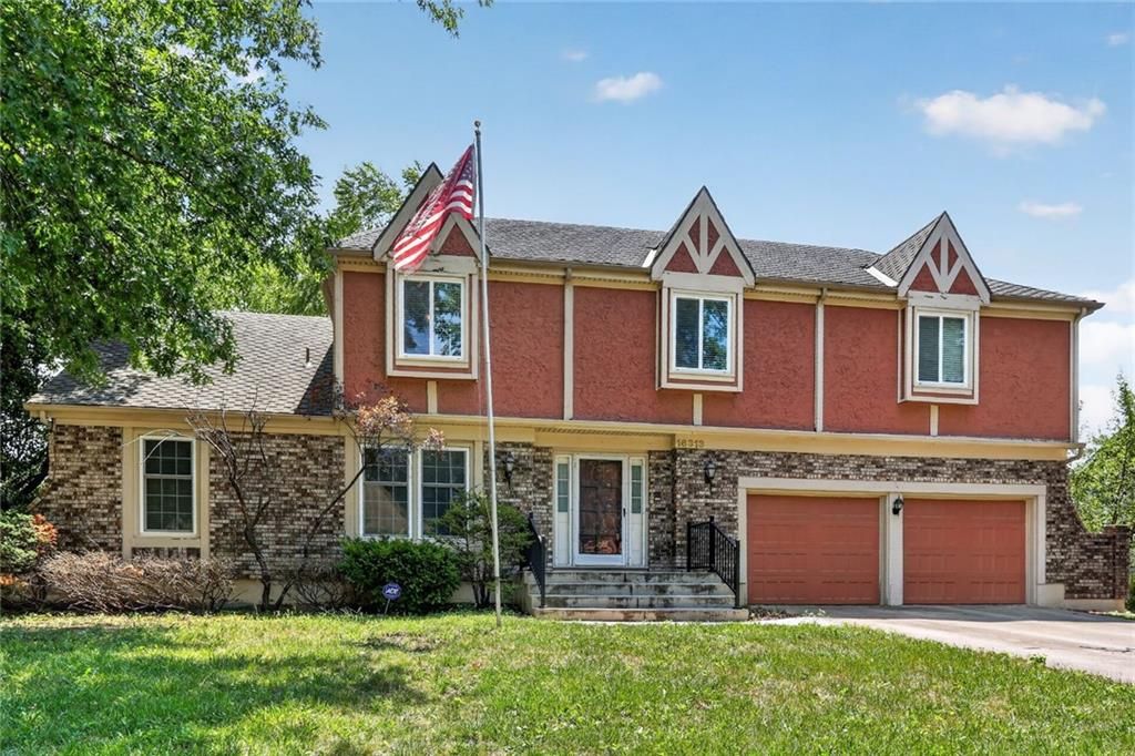 16313 W Chur Street, Olathe, KS 66062