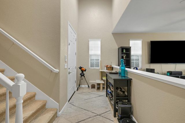 102 Pellegrino Ct, Lincoln, CA 95648