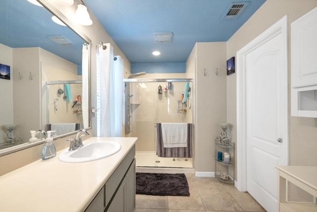 102 Pellegrino Ct, Lincoln, CA 95648