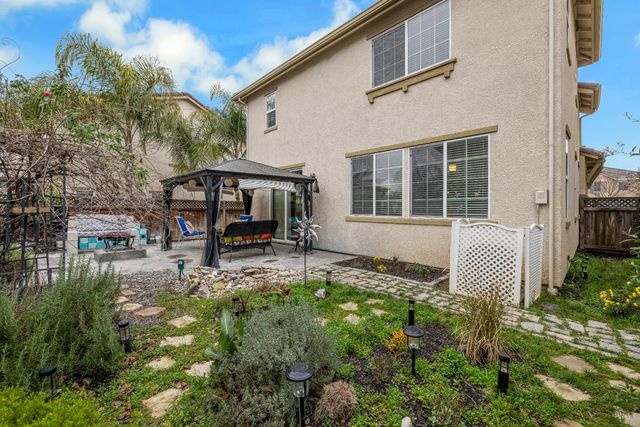 102 Pellegrino Ct, Lincoln, CA 95648