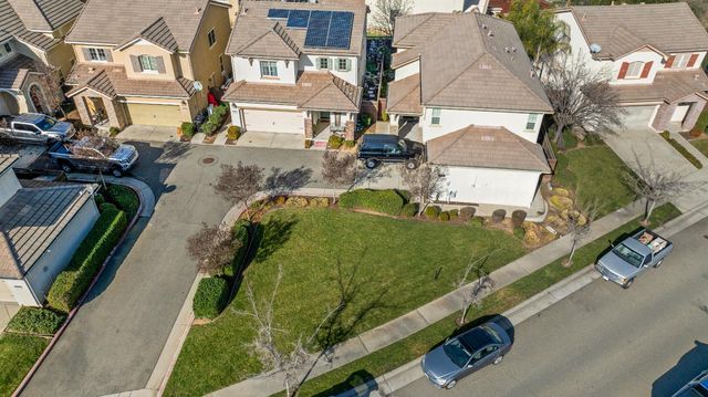 102 Pellegrino Ct, Lincoln, CA 95648