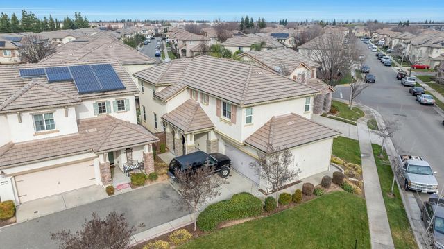 102 Pellegrino Ct, Lincoln, CA 95648