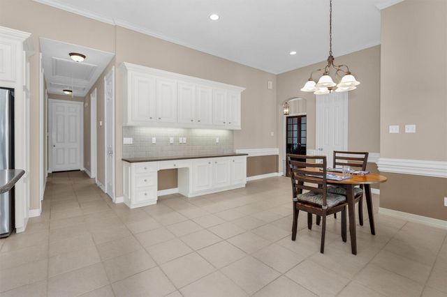 15 Grey Moss Lane, Montgomery, TX 77356