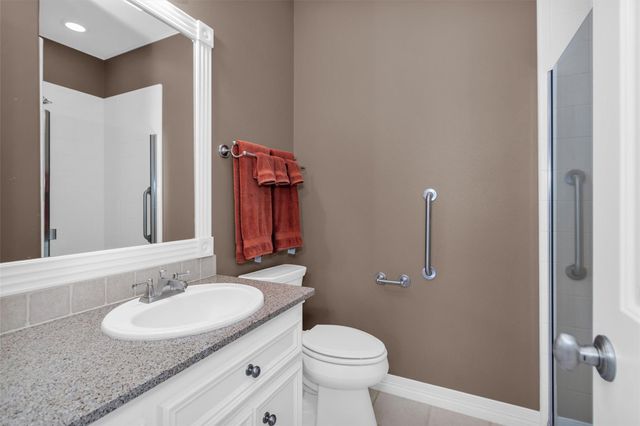 15 Grey Moss Lane, Montgomery, TX 77356