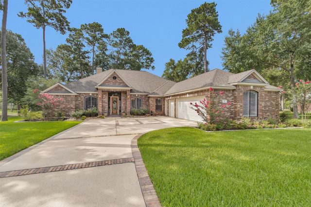 15 Grey Moss Lane, Montgomery, TX 77356