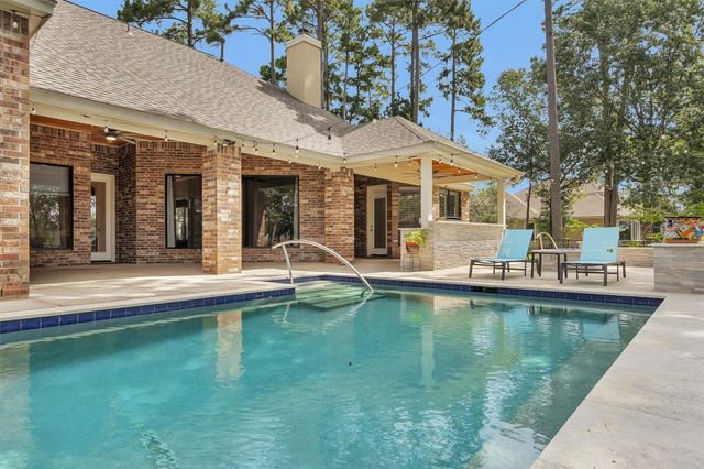 15 Grey Moss Lane, Montgomery, TX 77356