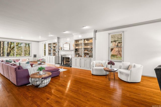 3 Oakmont Court, Little Rock, AR 72212