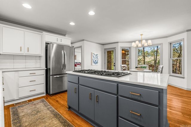 3 Oakmont Court, Little Rock, AR 72212