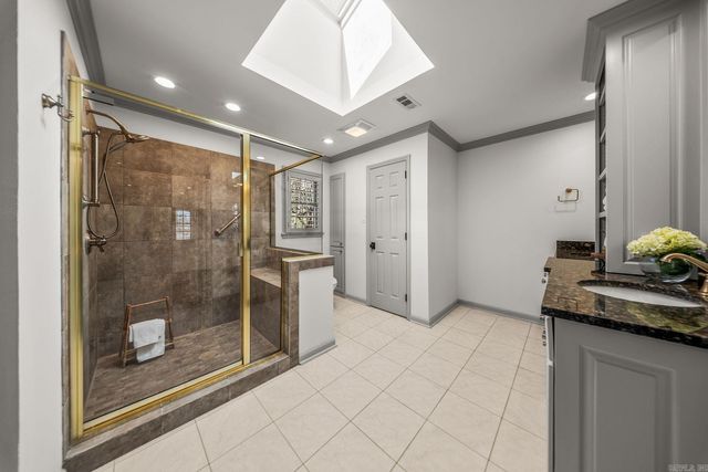 3 Oakmont Court, Little Rock, AR 72212