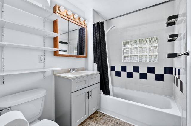 4423 N Cedar St, Spokane, WA 99205