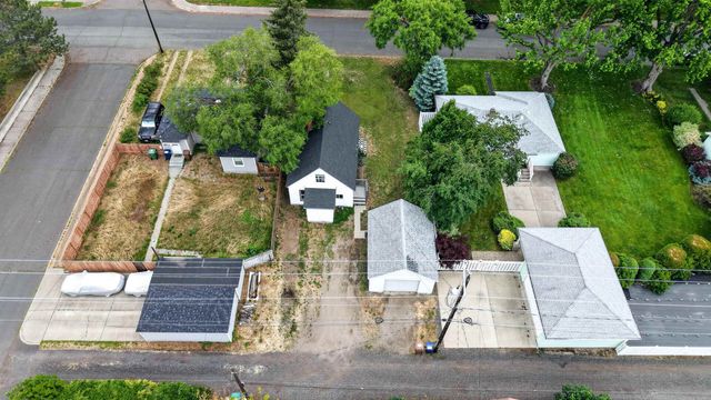 4423 N Cedar St, Spokane, WA 99205