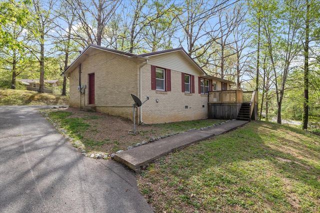 111 Bern St, Waverly, TN 37185