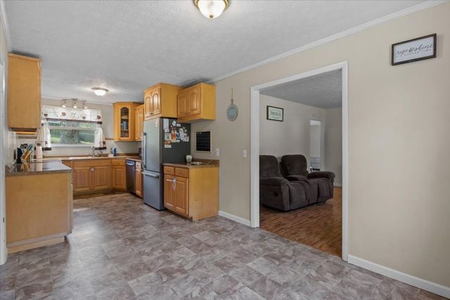 111 Bern St, Waverly, TN 37185