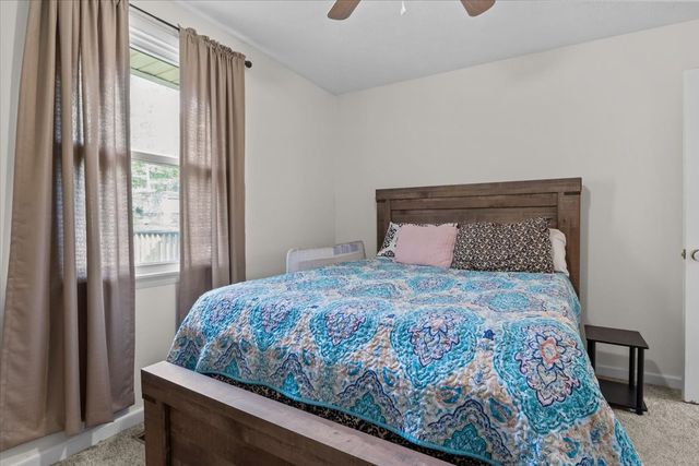 111 Bern St, Waverly, TN 37185