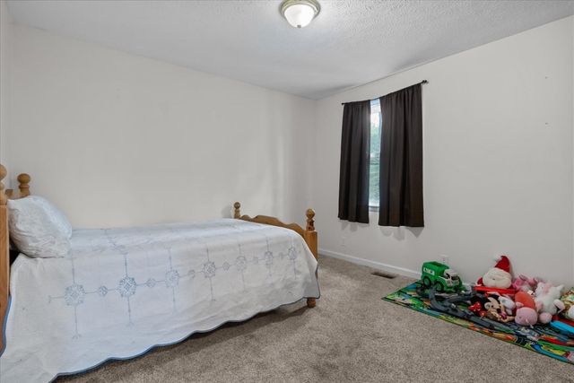 111 Bern St, Waverly, TN 37185