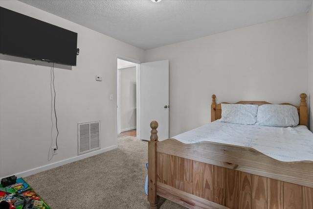 111 Bern St, Waverly, TN 37185