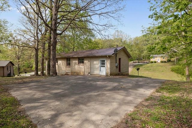 111 Bern St, Waverly, TN 37185
