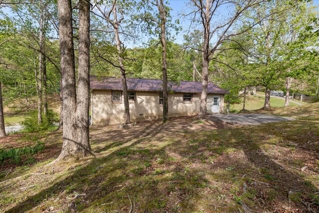 111 Bern St, Waverly, TN 37185