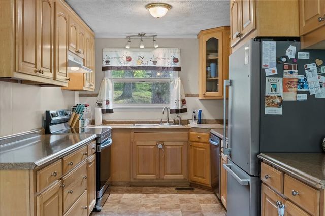 111 Bern St, Waverly, TN 37185