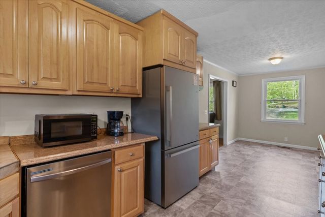 111 Bern St, Waverly, TN 37185