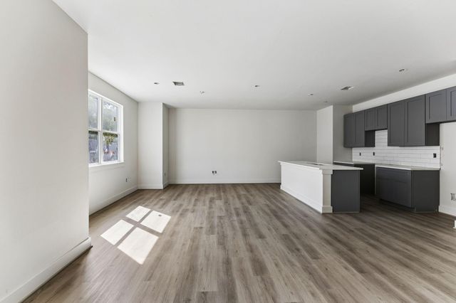2025 Oak Forest Drive A-B, Houston, TX 77018