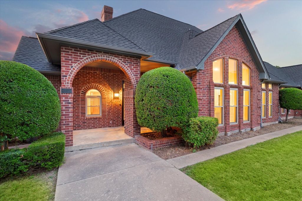 601 Bright Angel Trail, Desoto, TX 75115