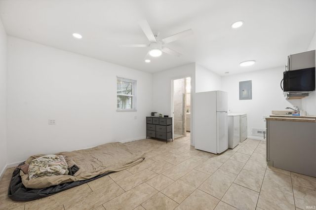 717 W Queen Street, Muncie, IN 47303