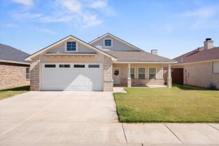 902 N Fulton Avenue, Lubbock, TX 79416