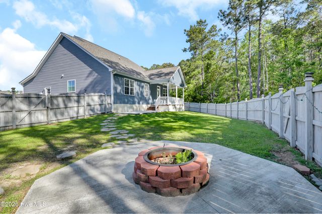 508 Diamond Ridge Court, Hubert, NC 28539