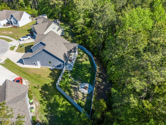 508 Diamond Ridge Court, Hubert, NC 28539