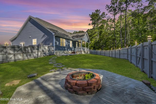 508 Diamond Ridge Court, Hubert, NC 28539