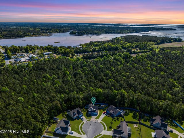 508 Diamond Ridge Court, Hubert, NC 28539