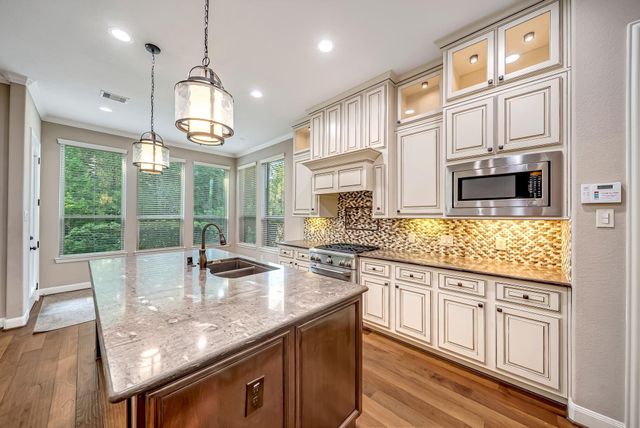 94 Herons Flight Place, Spring, TX 77389