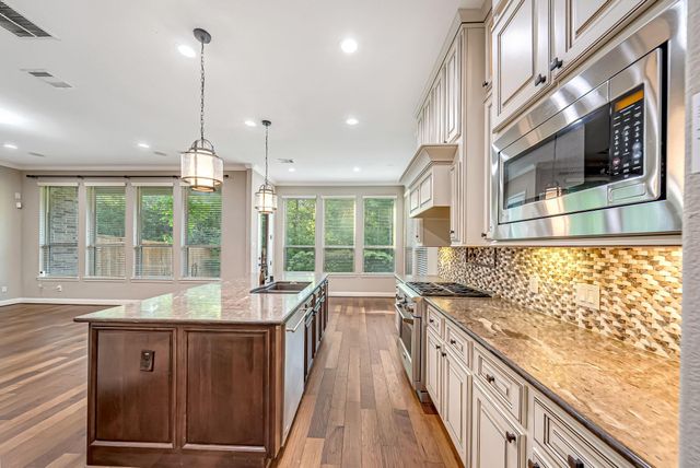 94 Herons Flight Place, Spring, TX 77389