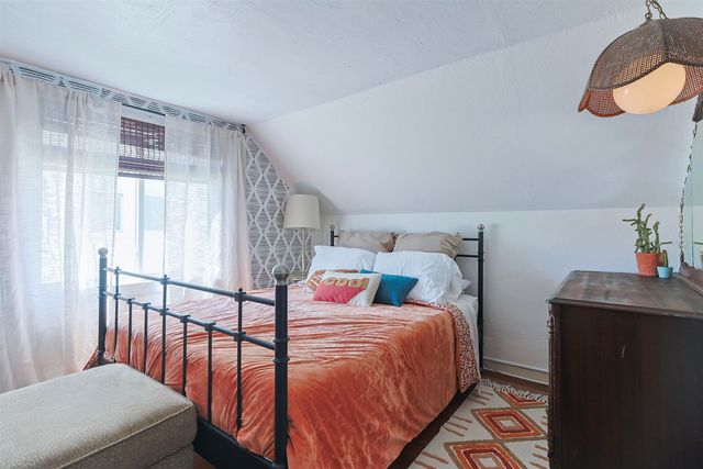 2101 S Dorothy Street, South Bend, IN 46613