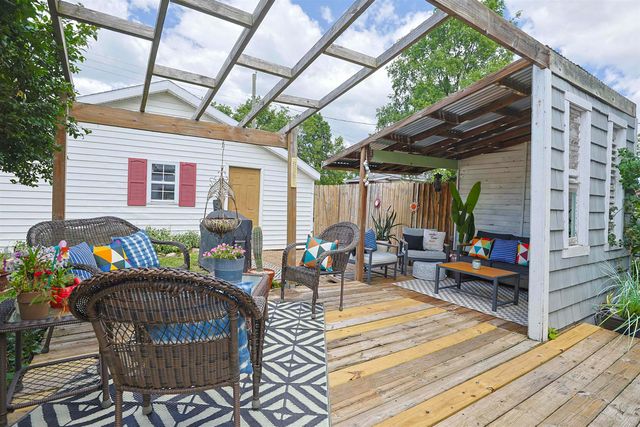2101 S Dorothy Street, South Bend, IN 46613