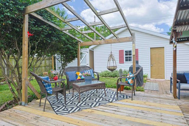 2101 S Dorothy Street, South Bend, IN 46613