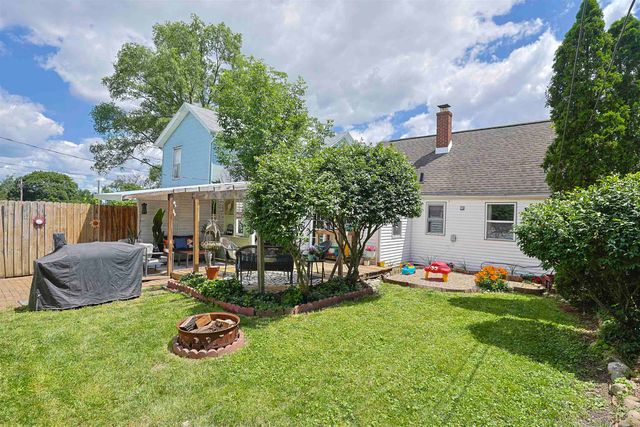 2101 S Dorothy Street, South Bend, IN 46613