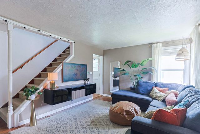 2101 S Dorothy Street, South Bend, IN 46613
