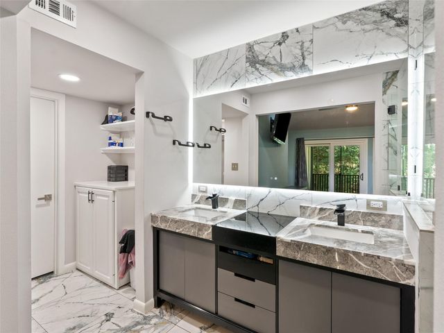 15 Stoney Creek CV, Lakeway, TX 78734