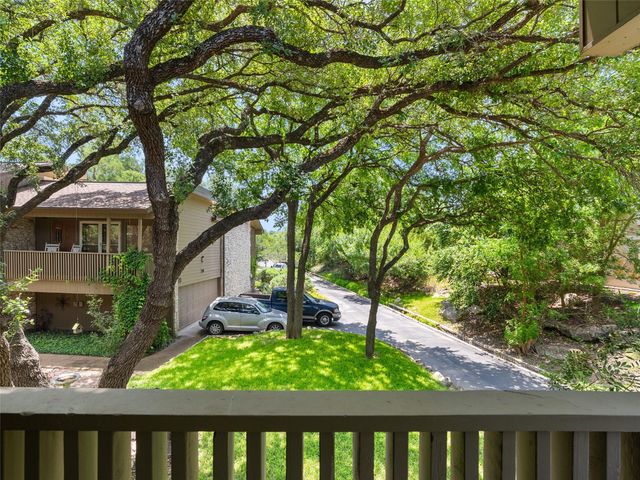 15 Stoney Creek CV, Lakeway, TX 78734