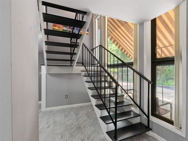 15 Stoney Creek CV, Lakeway, TX 78734
