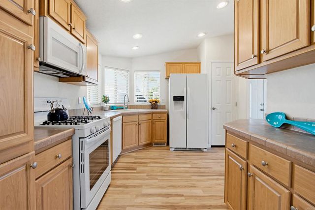 200 N El Camino Real 357, Oceanside, CA 92058