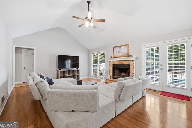11212 Hemlock Road, Hampton, GA 30228