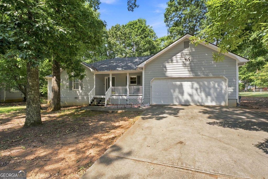 11212 Hemlock Road, Hampton, GA 30228