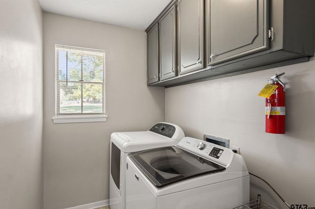 2293 Anderson CR 359, Palestine, TX 75803