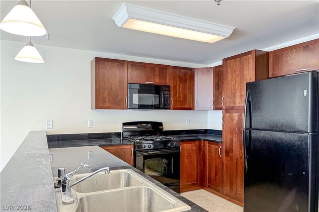 150 Las Vegas Boulevard 1813, Las Vegas, NV 89101